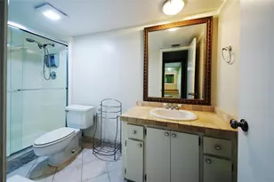 1700 Embassy Dr, West Palm Beach, FL 33401 - Photo 10