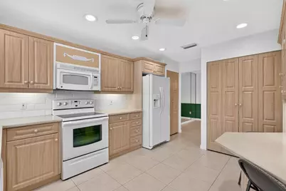 873 Lake Orchid Circle, Vero Beach, FL 32962 - Photo 32