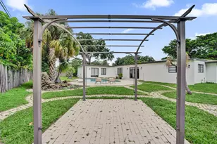 885 Azalea Ct, Plantation, FL 33317 - Photo 32