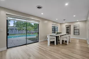 885 Azalea Ct, Plantation, FL 33317 - Photo 10