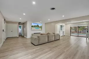 885 Azalea Ct, Plantation, FL 33317 - Photo 6