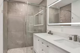885 Azalea Ct, Plantation, FL 33317 - Photo 20