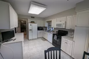 16941 Waterbend Dr, Jupiter, FL 33477 - Photo 10