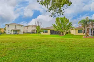 1332 NW Leonardo Cir, Port Saint Lucie, FL 34986 - Photo 10
