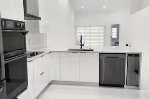 9020 NW 60th St, Tamarac, FL 33321 - Photo 4