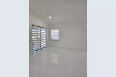 9020 NW 60th Street, Tamarac, FL 33321 - Photo 12