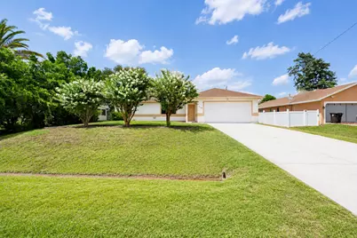 513 SW Lakota Avenue, Port Saint Lucie, FL 34953 - Photo 2