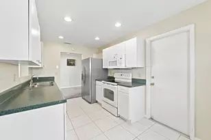 1901 SW 17th St, Boynton Beach, FL 33426 - Photo 10