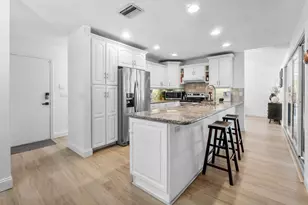 18329 Loxahatchee River Rd, Jupiter, FL 33458 - Photo 10