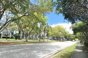 3160 Holiday Springs Blvd, Margate, FL 33063 - Photo 38