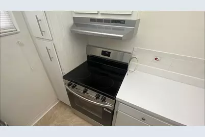 3160 Holiday Springs Boulevard #7-311, Margate, FL 33063 - Photo 6