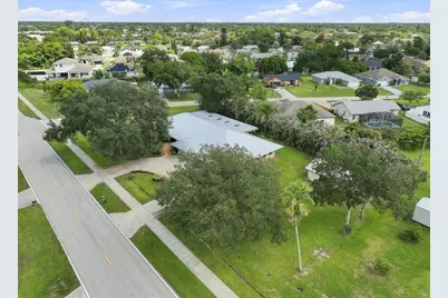 2381 SW Bayshore Boulevard, Port Saint Lucie, FL 34984 - Photo 2