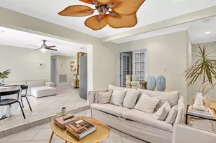 11 Forest Hills Ln, Boca Raton, FL 33431 - Photo 6