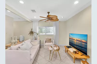 11 Forest Hills Lane, Boca Raton, FL 33431 - Photo 18
