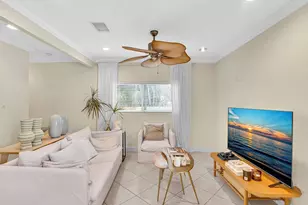 11 Forest Hills Ln, Boca Raton, FL 33431 - Photo 18