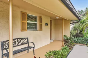11 Forest Hills Ln, Boca Raton, FL 33431 - Photo 12