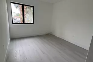 10229 NW 9th St Circle, Miami, FL 33172 - Photo 10