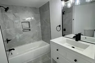 10229 NW 9th St Circle, Miami, FL 33172 - Photo 14