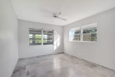 121 Bedford E, West Palm Beach, FL 33417 - Photo 14