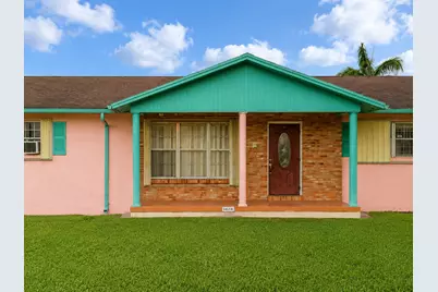 1025 SE 3rd Street, Belle Glade, FL 33430 - Photo 1