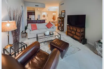 403 S Sapodilla Avenue #817, West Palm Beach, FL 33401 - Photo 4