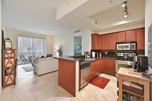 403 S Sapodilla Ave, West Palm Beach, FL 33401 - Photo 2