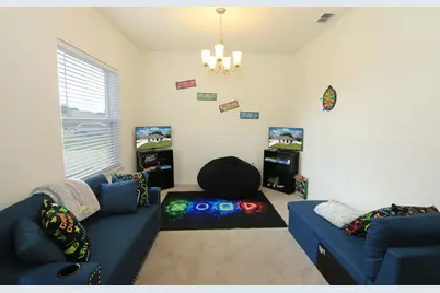 592 SW Dauphin Avenue, Port Saint Lucie, FL 34953 - Photo 12