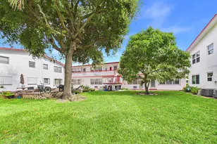 272 Northampton N, West Palm Beach, FL 33417 - Photo 8