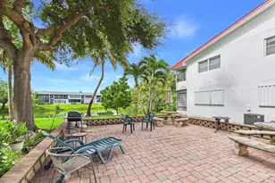 272 Northampton N, West Palm Beach, FL 33417 - Photo 4