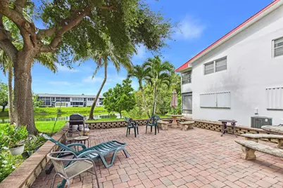 272 Northampton N, West Palm Beach, FL 33417 - Photo 4