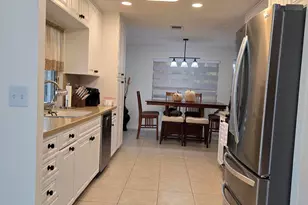939 Hibiscus Dr, Royal Palm Beach, FL 33411 - Photo 6