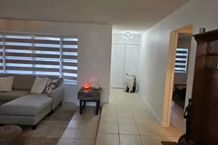 939 Hibiscus Dr, Royal Palm Beach, FL 33411 - Photo 4