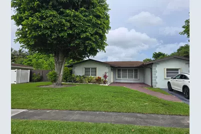 939 Hibiscus Drive, Royal Palm Beach, FL 33411 - Photo 1