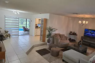 939 Hibiscus Dr, Royal Palm Beach, FL 33411 - Photo 2