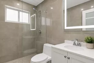 2010 NE 59th Pl, Fort Lauderdale, FL 33308 - Photo 12