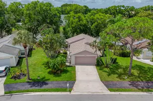 1252 Pine Sage Cir, West Palm Beach, FL 33409 - Photo 2