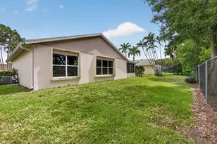 1252 Pine Sage Cir, West Palm Beach, FL 33409 - Photo 46