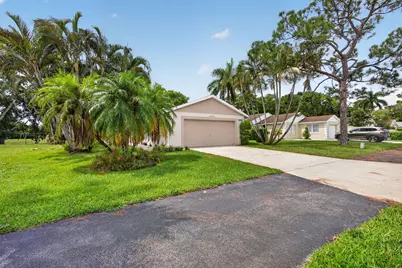 1252 Pine Sage Circle, West Palm Beach, FL 33409 - Photo 4