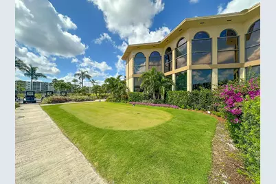 3661 Via Poinciana #407, Lake Worth, FL 33467 - Photo 8