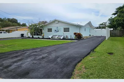 807 Grandview Boulevard, Fort Pierce, FL 34982 - Photo 4