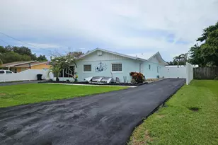 807 Grandview Blvd, Fort Pierce, FL 34982 - Photo 4