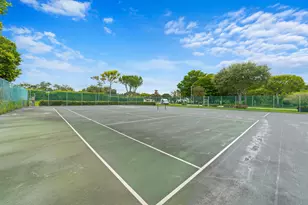 1704 Forest Lakes Cir, West Palm Beach, FL 33406 - Photo 30