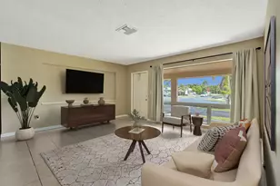500 SE 4th Ct, Pompano Beach, FL 33060 - Photo 2