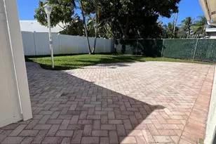 499 W Conference Dr, Boca Raton, FL 33486 - Photo 26