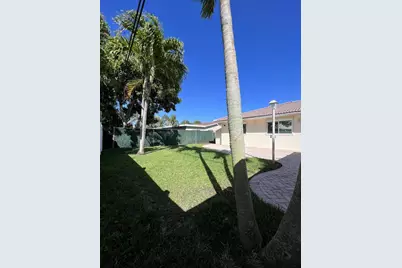 499 W Conference Drive, Boca Raton, FL 33486 - Photo 22