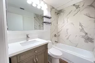 3948 NW 77th Ave, Davie, FL 33024 - Photo 8