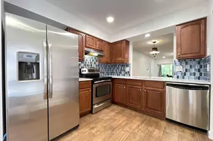 3948 NW 77th Ave, Davie, FL 33024 - Photo 2