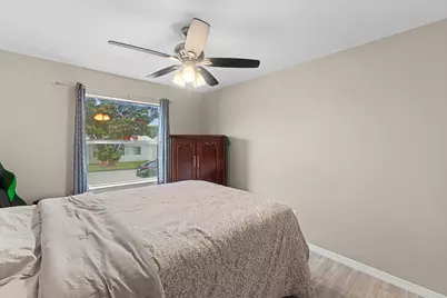 215 SW 8th Street, Boynton Beach, FL 33426 - Photo 22