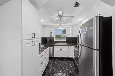 215 SW 8th Street, Boynton Beach, FL 33426 - Photo 12