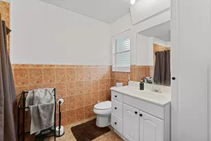 215 SW 8th St, Boynton Beach, FL 33426 - Photo 18
